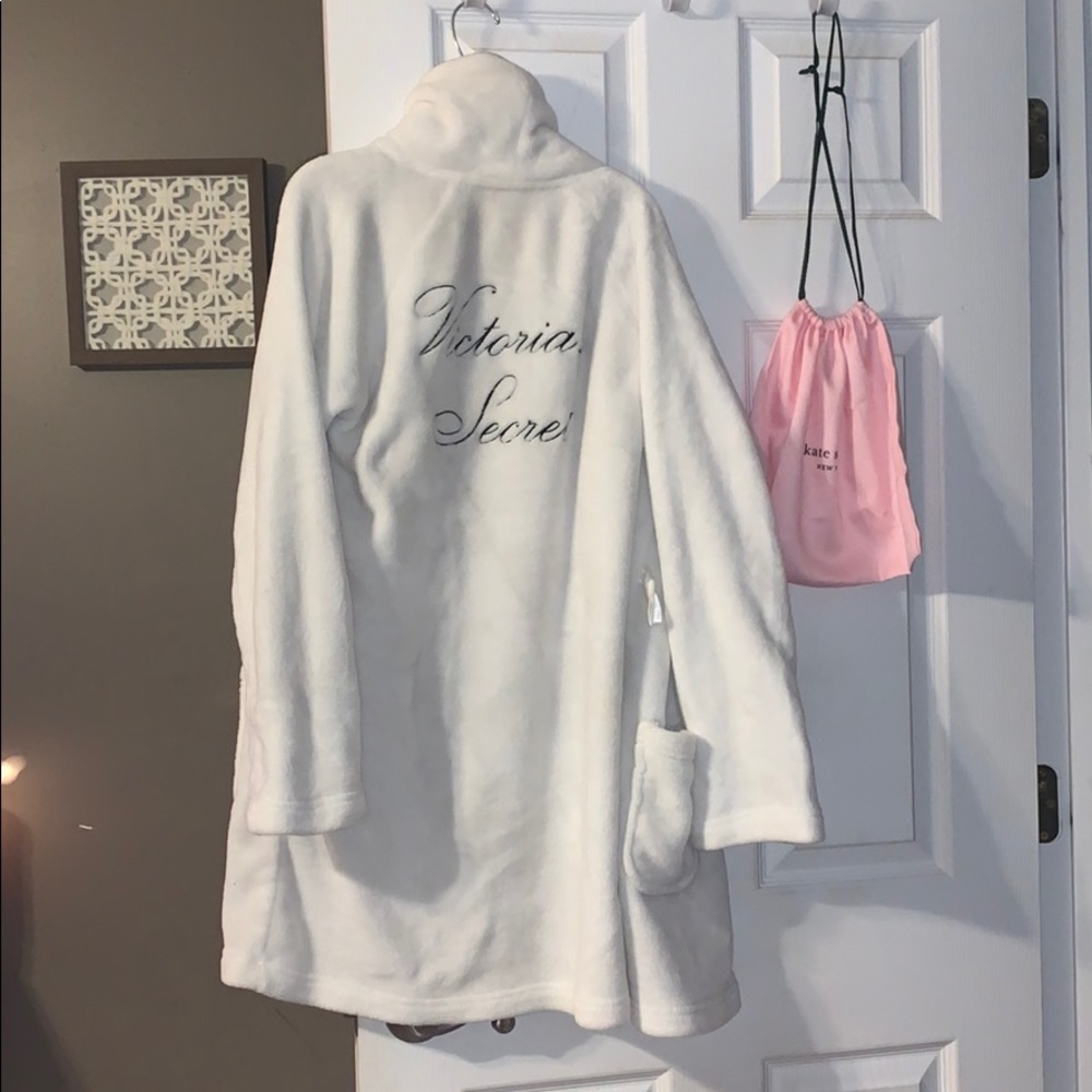 Victoria’s Secret Bath Robe